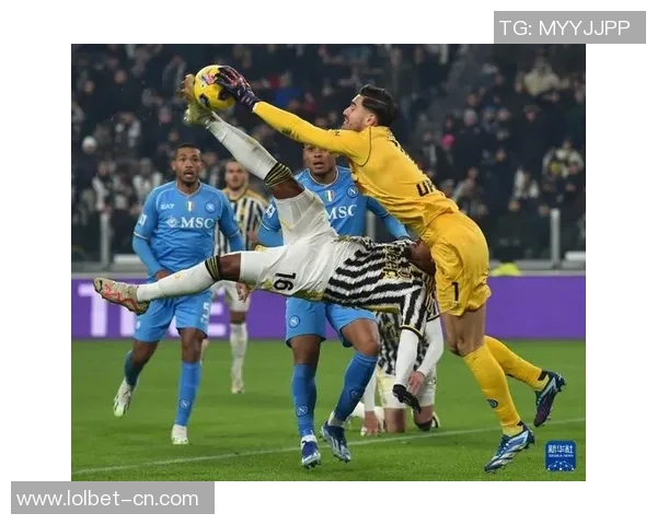 德甲冷门：那不勒斯小胜尤文图斯红牌事件引发全场热议