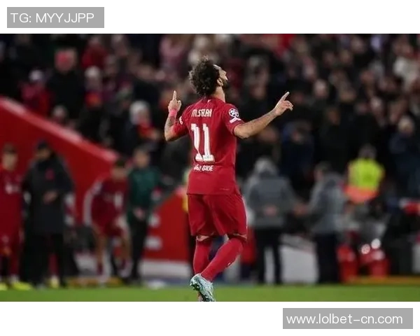 西甲赛场惊现冷门利物浦与尤文图斯鏖战至平局引发全场热议 西甲赛场惊现冷门利物浦与尤文图斯鏖战至平局引发全场热议